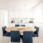 Vale Brisa - By Sch - P Apartment *