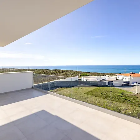 Vale Brisa - By Sch - P * Nazare